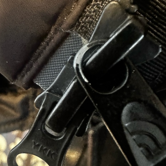 The North Face 550 Down Fill Hooded Front Zip Parka Winter Snow Cold Jacket Coat - Picture 11 of 11